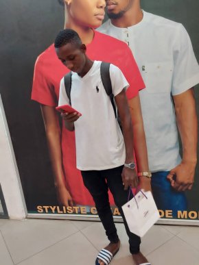 Célibataire qui cherche son âme sœur pour refaire sa vie