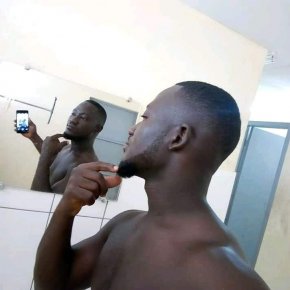Je suis un jeune homme je cherche une femme