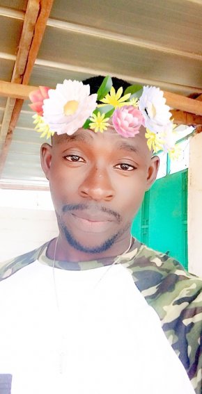 Recherche une relation sérieuse stable et durable pas d'hypocrisie