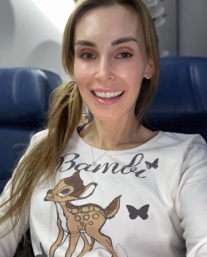 Je suis une femme Cool j’aime la nature et les animaux 