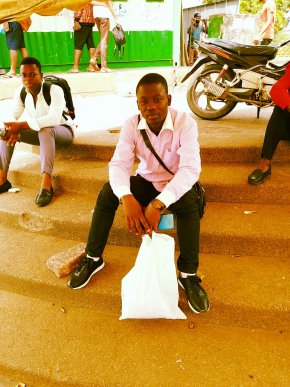 Belle homme mur qui chercher l amour 