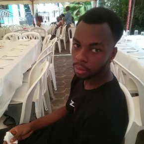 Je cherche l'amour de ma vie pour avoir un couple tranquille 