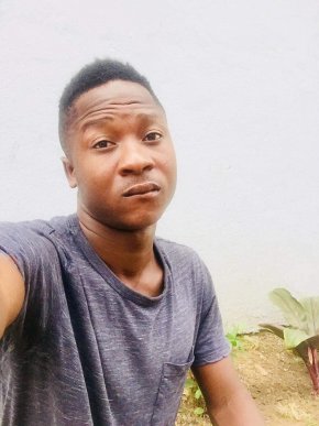 Chuis un homme et je recherche une femme 
