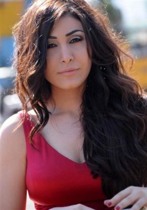 recherche une relation sérieux je suis une femme franche calme élégante  honnête et optimisme savoir