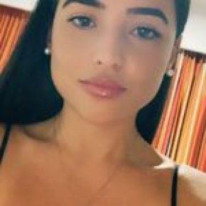 coucou moi c'est adeline et jaimerai me faire des amis si possible 