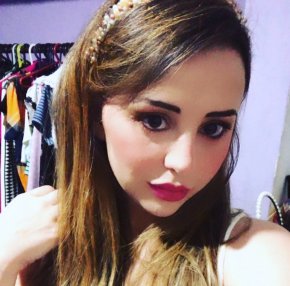 Aimable douce coquine juste une relation amoureuse 