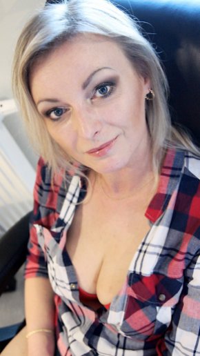 je suis a la recherche d'une relation sérieuse 