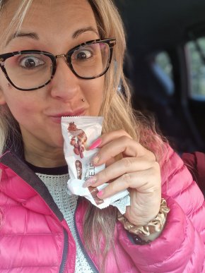  je ne cherche pas un homme qui roule sur de l'or sois sûr mais un homme qui saurais comment s'occup