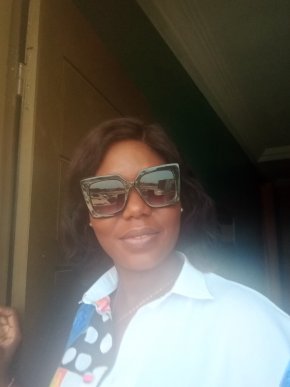 Une Femme chrétienne recherche un homme Chrétien sérieux 