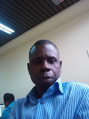Homme très courageux et sincère pour une relation amoureuse sincère