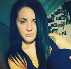Andrea célibataire souhaite faire sa vie avec un homme bien sans prise de tête 