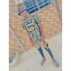 Je suis Ange Gba , 23 ans je vie à Abidjan précisément à Yopougon. J'aimerais rencontrer une fille