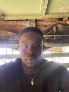 Bonjour,je suis ange et je recherche une fille pour me mettre en couple 