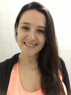 Moi je suis esclave de ton visage d’ange, de ton sourire, peu importent le prix à payer, je donnerai