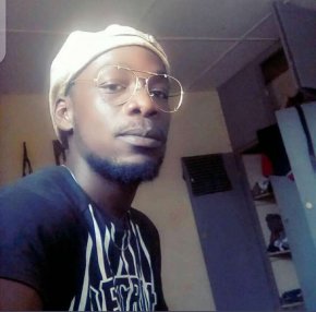 salut ,je cherche mon âme sœur avec qui partager le restant de mon existence
