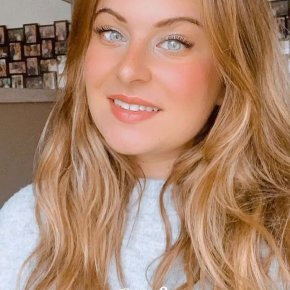 sympa douce généreuse  intelligente respectueuse gentil ouverte honnête 
