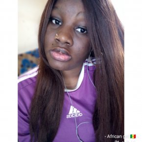Slt suis Awa bienvenu au Sénégal 🇸🇳 j'habite à Saint-Louis du Sénégal je suis là pou
