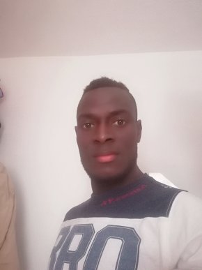 Je cherche une femme mûr qui pourra partager ma passion 