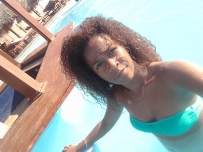 Je cherche une relation sérieuse , durable voir même mariage si affinité 
