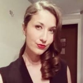 je m'appel hanouck je vie seul et suis célibataire