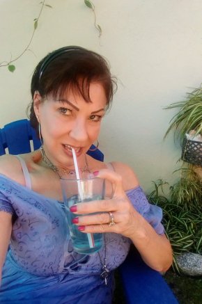Je recherche un homme avec qui terminer ma vie et aussi un homme honnête qui adore l’amour et plus