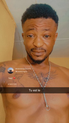 Homme honnête sincère attentionné bien a rencontré 