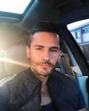 Je recherche une femme sincère et compréhensive  et qui m'aimeras