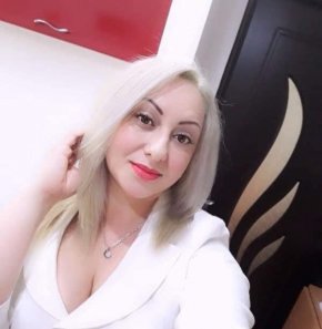 Femme célibataire recherche homme beau et sincère pour relation sérieuse 