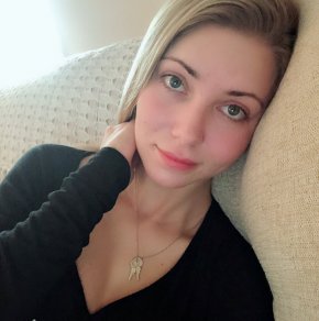 Looking for a long time relationship who’s lovely and caring 