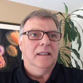 Bonjour à toutes celles qui se présenteront sur mon profil, je suis un homme sincère et n'aime pas m