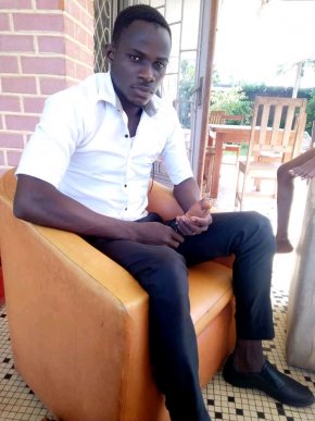 Cherche une relation sérieuse me permettant d'être en couple  