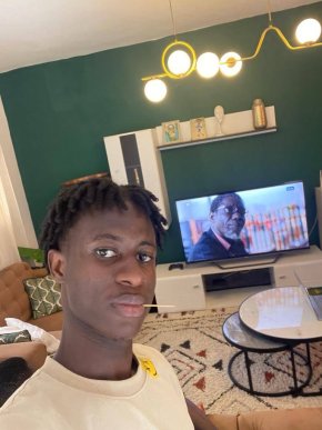 texte moi telegram +225 0596002053 . si mon profil te convient merci