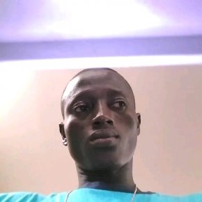 Intelligent, intension  sensible, gentil simple et religieux 