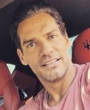 Je suis Christian un homme sincère à la recherche d’une femme 