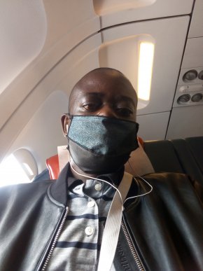 Rencontre avec femme mature, qui veut bâtir une relation solide et s'installer en Afrique.