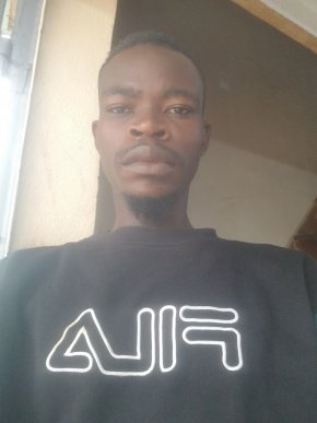 Amour ,sincérité,respect, engagement.si tu penses bien remplir tout critères n'hésite pas .
