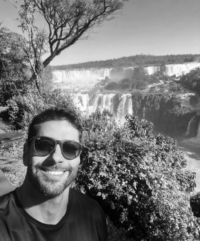 je suis célibataire et je recherche une femme 