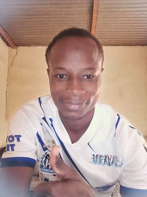 Je suis simple et compréhensif je respecte beaucoup les femmes