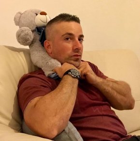 Bonjour,Je m'inscris sur ce site afin de rencontrer une femme  pour une relation sérieuse.