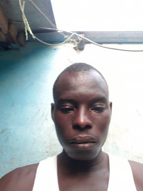 Je recherche une femme attentionné respectueuse courageuse pour vie a deux  qui ne fais pas  d histo