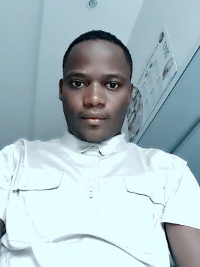 je suis  a la recherche  d'une  femme pour  reffaire ma  vie !!