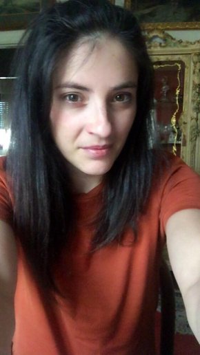je suis une femme serieuse sincere tendre veridique qui recherche un homme