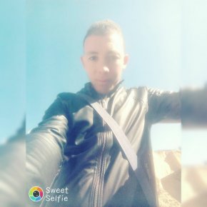 Bah je suis sofiane jai 23 ans i wish find my partner here