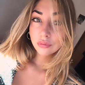 Femme 43ans recherche homme Européen âgé de 44 à 65 ans aimant, doux qui recherche l’amour 