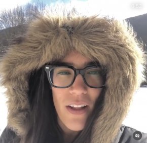 i am single woman with no kids new here 