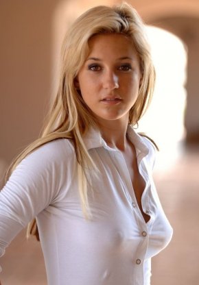 Je suis une femme impatiente de trouver l'amour 