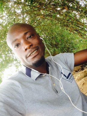 je suis célibataire je recherche une femme sérieuse 