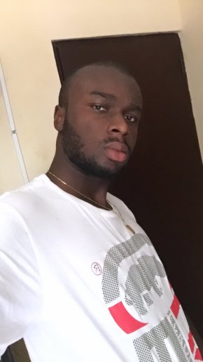 bonjour, je suis un jeune homme de 26-27 ans célibataire sans enfants. J’aimerais des connaissances 