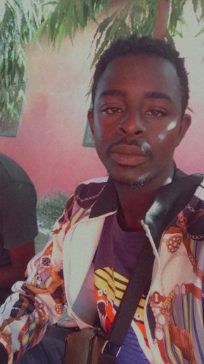 Je Recherche une femme douce et aimable 