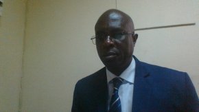 Recherche une femme pour lier une relation amoureuse durable et sincere. 